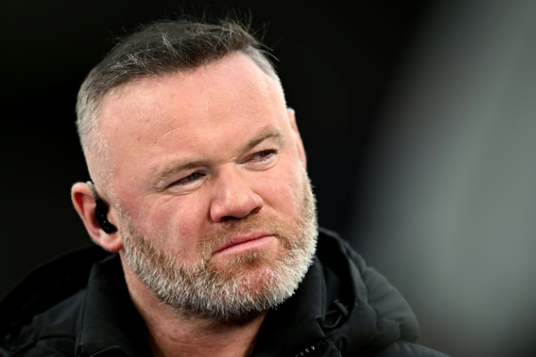 Rooney chama a equipe do United de 'bebês egoístas' após críticas de Fernandes