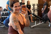 Após perder 120 kg, Thais Carla relembra dificuldades: “Chorei muito”