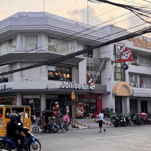Bida ang saya: Is your fave Jollibee spot owned by Sara Duterte?