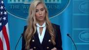Nova porta-voz da Casa Branca comete gafe em coletiva e chama Trump de 'marido'