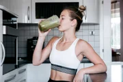 Pimenta, canela ou cacau: o que por na pipoca para ajudar no emagrecimento