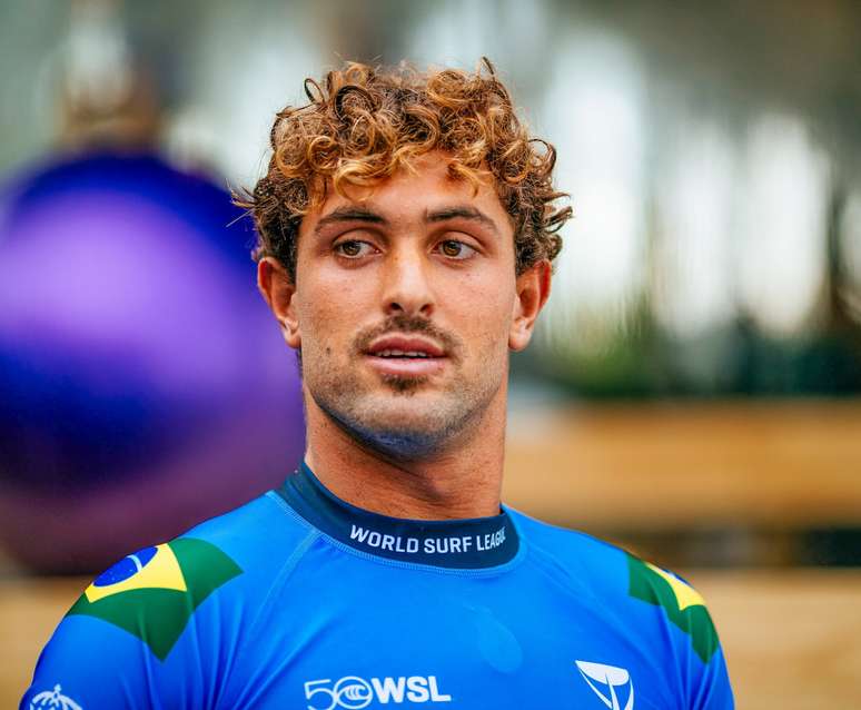 Apontado como affair de Paolla Oliveira, Chumbinho competiu na Olimpíada e tem amigos ex-BBBs; conheça