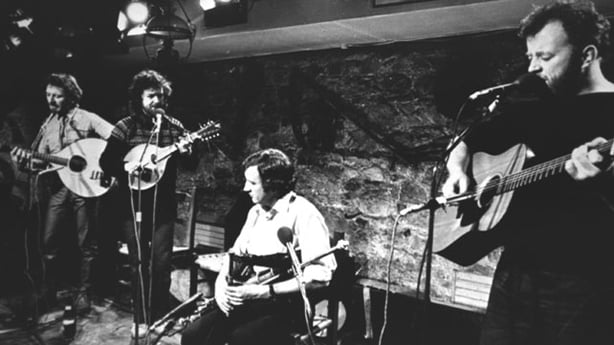 Imagem da matéria: Em fotos: A vida e a música de Dónal Lunny