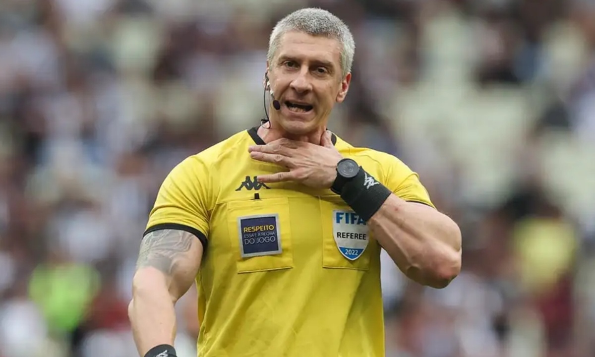 Guerra nos bastidores. Palmeiras revoltado.Flamengo conseguiu. Daronco pressionado no jogo contra o Corinthians.‘Erros graves e completa falta de autoridade’