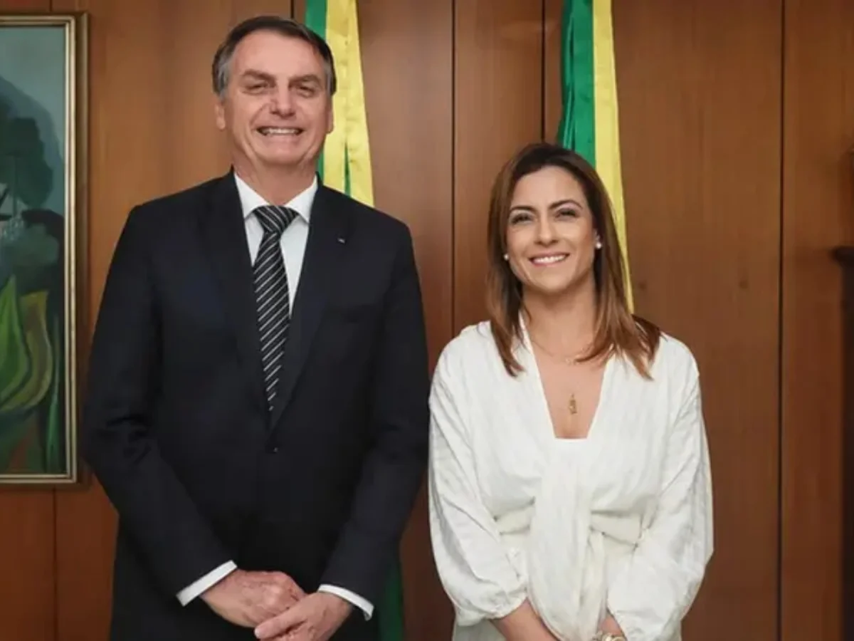 Soraya diz que Bolsonaro usou transição de gênero do filho para ameaçá-la